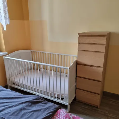 Duzy Dom Letniskowy - Blizniak Nad Jeziorem Skarlinskim I 180m Od Jeziora I Lodka Wioslowa W Cenie